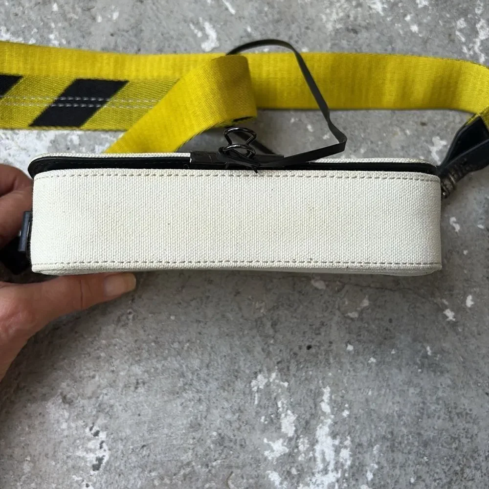 Off-White Virgil Abolh Sculpture canvas